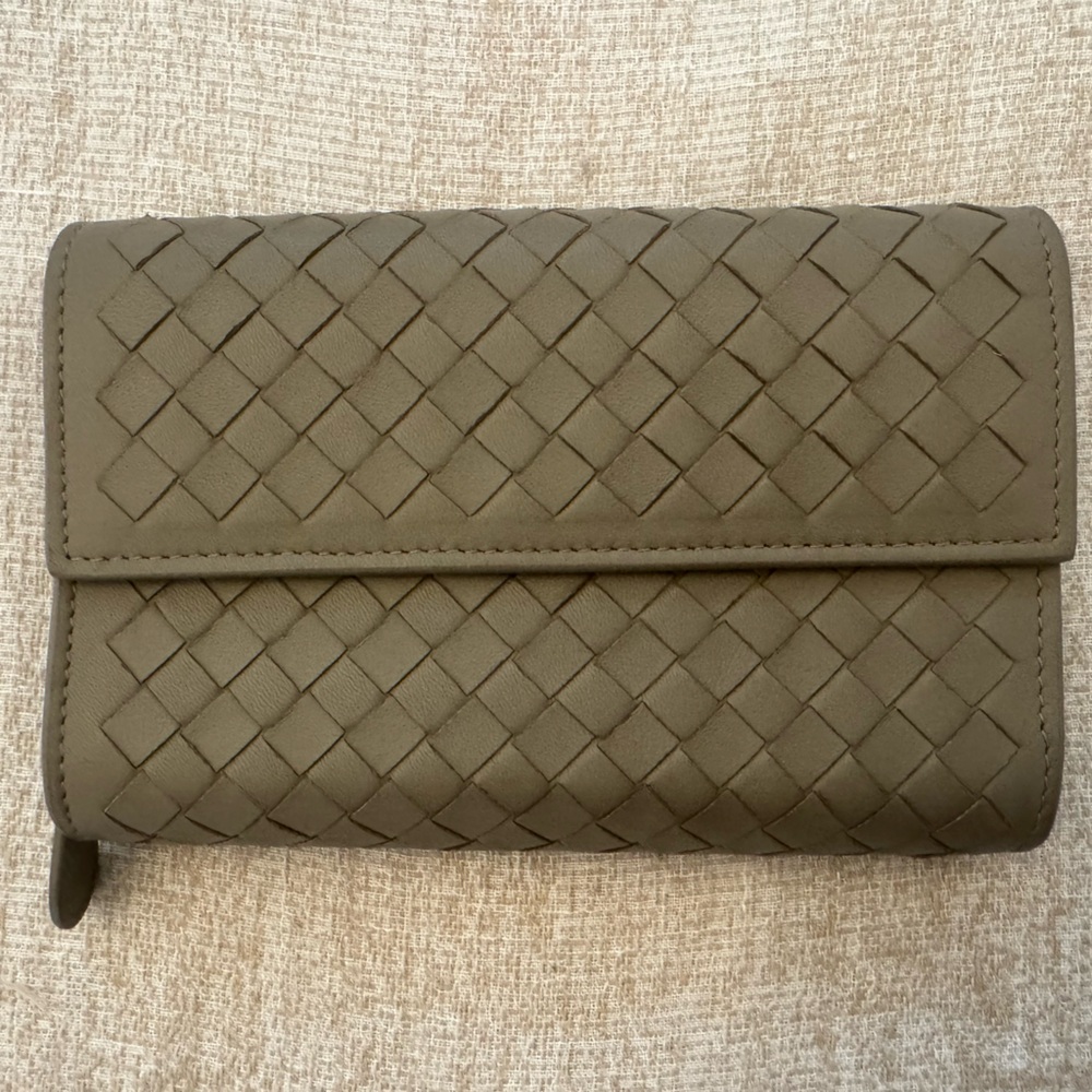 Bottega Veneta Intrecciato Wallet Large Flap